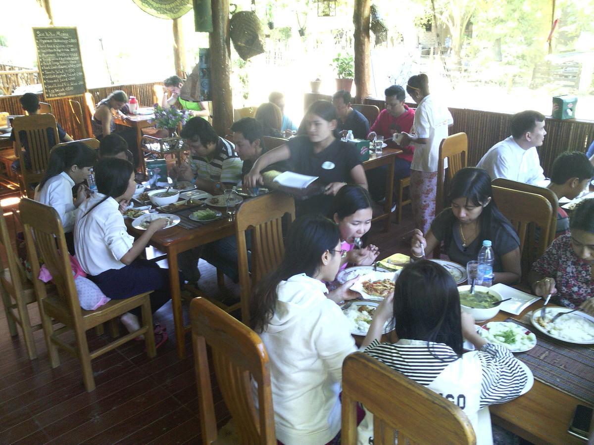 Soe Ko Ko Beach House & Restaurant Ngwesaung Exterior photo