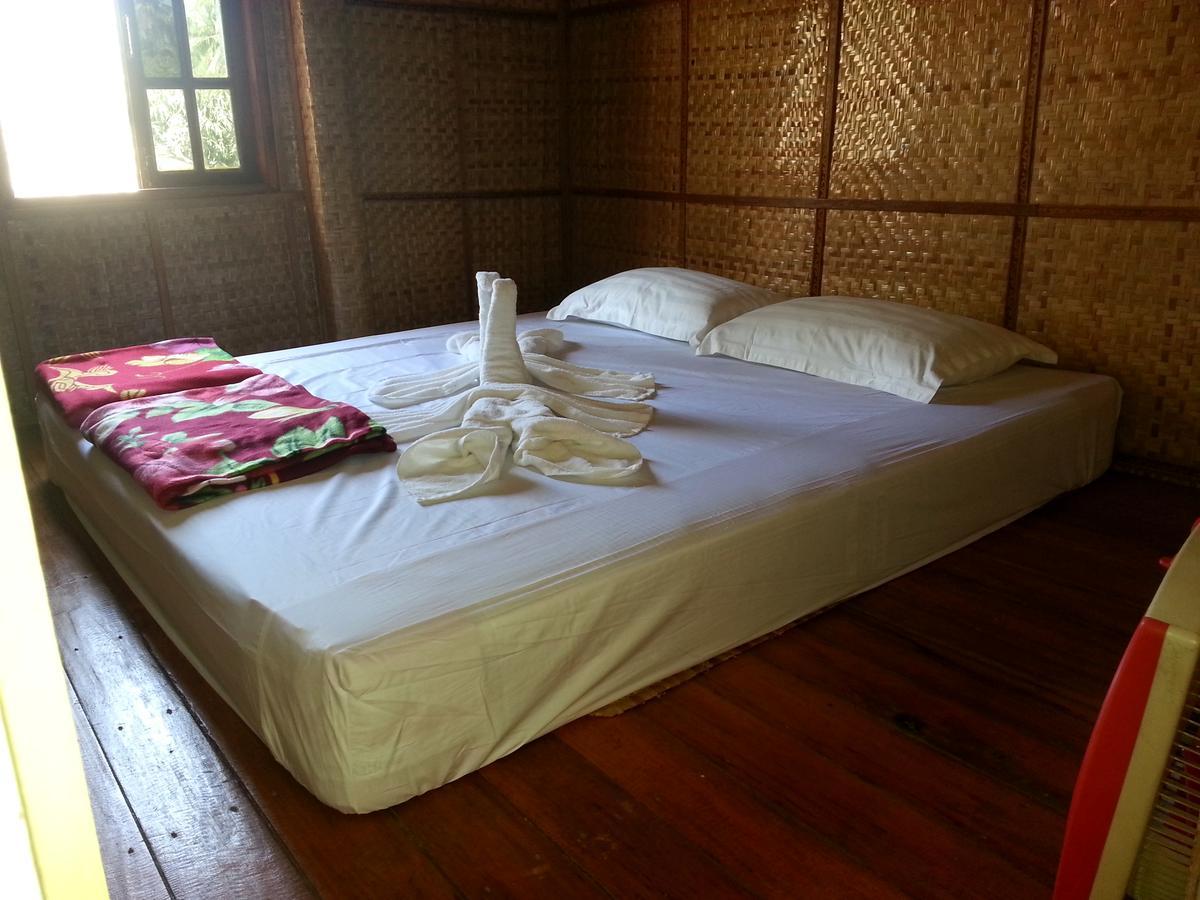 Soe Ko Ko Beach House & Restaurant Ngwesaung Exterior photo